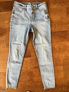 Old navy Women’s Jeans Size 6 - Picture 1 of 5