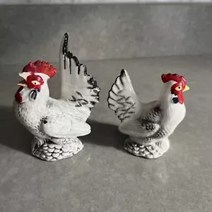 Vintage Rooster and Hen Salt and Pepper Shakers with corks - Picture 1 of 7