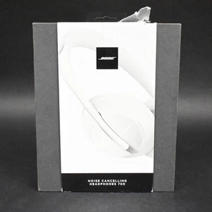 Bose Headphones 700, Noise Cancelling Bluetooth Over-Ear Wireless, Silver Luxe - Picture 1 of 3