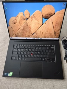 Lenovo ThinkPad P1 Gen 7 16" Ultra 9 185H RTX 3000 Ada, 32GB RAM, 512GB 2 Jahre WTY - Bild 1 von 19