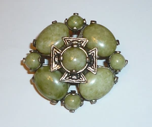 VINTAGE SILVER METAL GREEN AGATE CLUSTER LADIES PIN BROOCH GREAT CONDITION - Picture 1 of 6