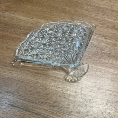 De colección Avon Porta Baratijas Ventilador Vidrio Plato Anillo Soporte Casa Abuela Núcleo Foto 1 de 4