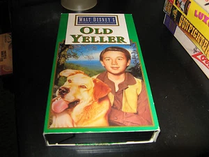 VHS-Old Yeller-Disney-Fess Parker-Dorothy McGuire-Chuck Connors - Picture 1 of 1