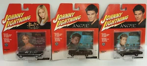 BUFFY THE VAMPIRE SLAYER/ANGEL: JUEGO DE 3 COCHES CON TARJETAS FUNDIDAS A PRESIÓN - Imagen 1 de 12