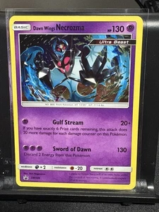 Dawn Wings Necrozma SM123 | Promo Holo Foil Black Star - Foto 1 di 2