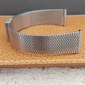 19mm Stainless Steel Bear LED LCD nos 1970s Vintage Watch Band - Picture 1 of 9
