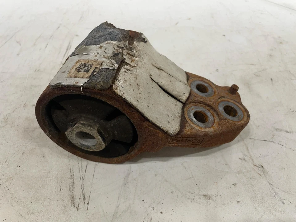 Fits 2018 - 2021 FORD EXPEDITION 3.5L LH Driver Engine Mount Bracket Support OEM - Image 1 of 4