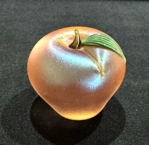 Orient & Flume Pastel Art Glass Apple/Peach? Paperweight signed "BBXA" MINT! - Picture 1 of 6