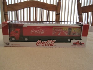 2018 M2 MACHINES 1:64 SCALE COCA COLA 1958 CHEVY SPARTAN LCF & APACHE STEPSIDE - Picture 1 of 12