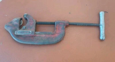 Vintage RIDGID NO 4-S Iron Pipe Cutter  2" to 4" Capacity Heavy Duty USA   - Image 1 of 4