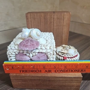 2 Vtg Seashell Covered Lidded Trinket Jewelry Treasure Box Lining Beach Cottage - Picture 1 of 11