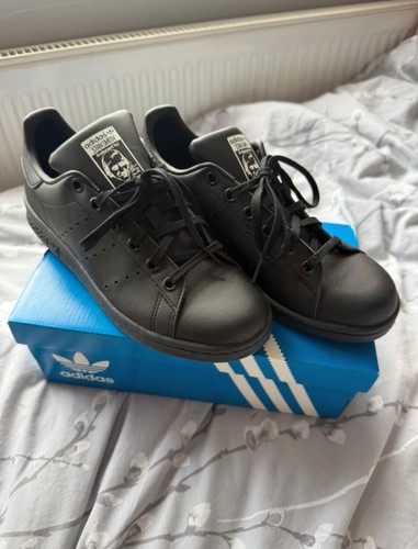 Scarpe da ginnastica Adidas Stan Smith Junior nere taglia 4 5 con scatola