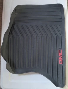 Alfombrillas delanteras para todo clima GMC Yukon 2015-2020 para pasajeros 23452756 negras OEM GM - Imagen 1 de 11