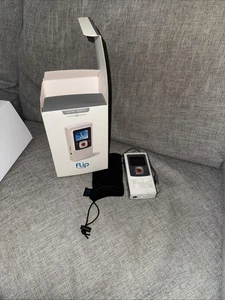 Flip Video Ultra Series HD 2GB hochwertiger Videorecorder - Bild 1 von 6