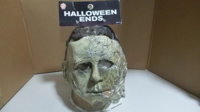 Trick or Treat Studio Mens Halloween Ends Movie Michael Myers Costume Latex Mask - Image 1 of 4