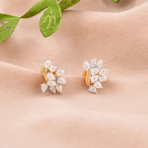 1.07 Ct Pear Cut Lab Grown Diamond Cluster Studs 18k Gold Women's Earrings Gift - Picture 1 of 7