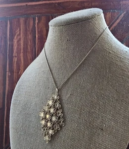 Colgante Flotante De Colección Sarah Coventry Firmado Pétalos Dorados Tono Dorado 20" Cadena Ajustable - Imagen 1 de 19