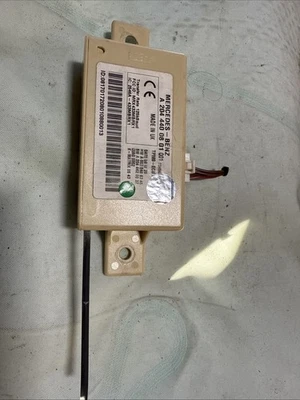 2008-2011 Mercedes-Benz C300 Tire Pressure Sensor Monitor A2044400801Q01 OEM - Изображение 1 из 4