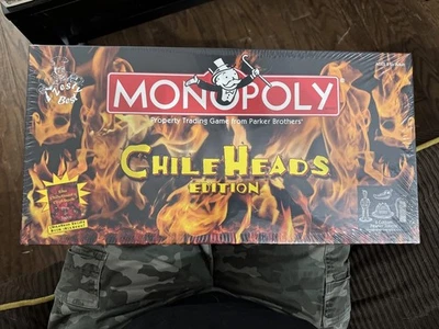 New Vtg Monopoly CHILI HEADS Edition with Recipe Book Included 2004 Sealed NIB - Image 1 of 4
