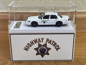 Rollin 1:64 California Highway Patrol Ford Crown Victoria Polar Bear CHP RTS NIB - Picture 1 of 24