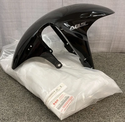 NUEVO GENUINO SUZUKI 53100-04K41-YVB Guardabarros Delantero (Negro) Foto 1 de 4