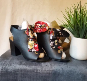 Bamboo Crave Black With Satin RIBBON Tie Block Heels Pretty Sandals Size 5.5 - Picture 1 of 10