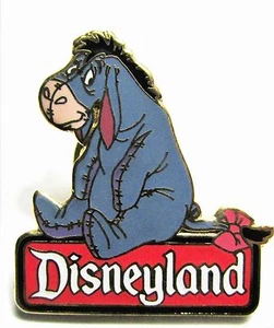 Pin Disney 782 DLR Letrero de Personajes Disneyland Serie Eeyore Pin - Imagen 1 de 1