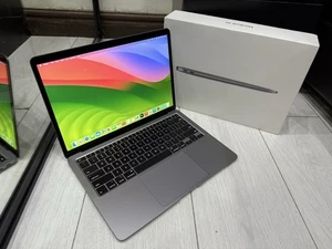 Apple MacBook Air Retina 13.3" 2020 512GB SSD 16GB Ram 1.2GHz Core i7 Space Grey - Picture 1 of 18