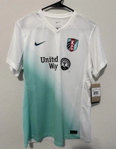 Nike Damen KC KANSAS CITY aktuelles NWSL Fußball Trikot Gr. L NEU WEISS/GRÜN - Bild 1 von 7