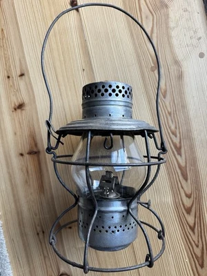 Wheeling & Lake Erie Railroad Handlan Lantern With Clear Globe - Image 1 of 4