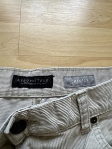 Pantalones de mezclilla ajustados Coduroy beige AEROPOSTALE talla 34x32 para hombre - Imagen 1 de 8