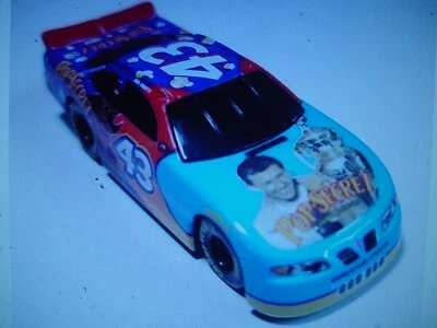 (2) NUEVO ORIGINAL POP SECRET #43 RICHARD PETTY PONTIAC GRAND PRIX 1/64 COCHE FUNDIDO A PRESIÓN Foto 1 de 3