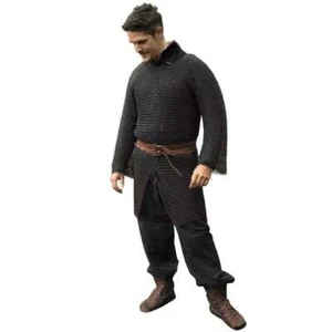 45" Negro Alaric Chainmail Hauberk Estilo Camisa Butted Rings Cadena Mail... - Imagen 1 de 5