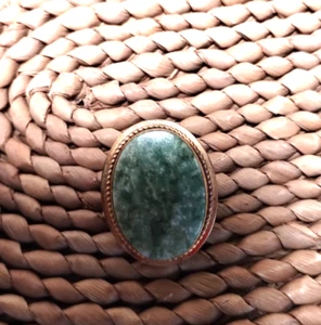Vintage Van Dell 12k Gold Filled Genuine Jade oval Pin Brooch Pendant 5 grams - Picture 1 of 6