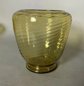 VINTAGE ANTIQUE STEUBEN ART GLASS 6-3/4" VASE - Picture 1 of 6