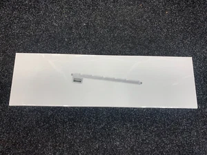 Apple keyboard with numeric keypad - A1243 Swedish - new + sealed - Afbeelding 1 van 4