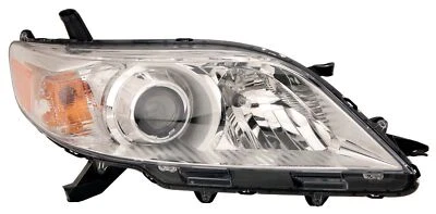 Headlight Assembly RH/Pass Fits Toyota Sienna - Image 1 of 2