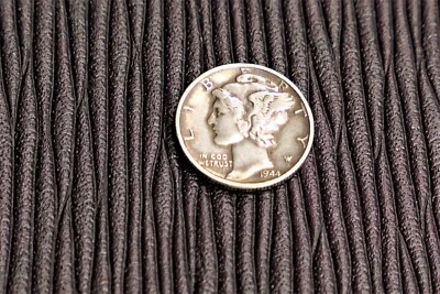 Encuadernación de tapicería de cuero de vaca con estampado de filete de socorro púrpura y1bs Foto 1 de 4