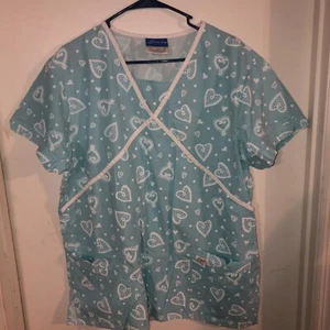 Crest Women's Nurses Uniform Scrub Top V Neck - Blue Hearts Design - Picture 1 of 7