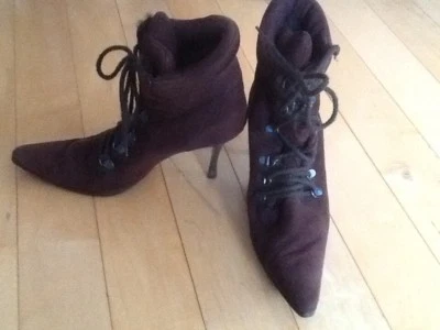 Botas Manolo Blahnik Clásicas Vintage Cuero Marrón Con Cordones Talla 38.5 Foto 1 de 4