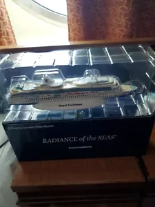 NEW ROYAL CARIBBEAN RADIANCE OF THE SEAS CRUISE SHIP MODEL - Picture 1 of 4
