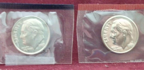 1989 PHILADELPHIA & DENVER ROOSEVELT DIMES IN MINT SET PLASTIC Cover