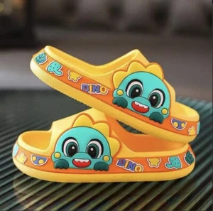 Beach Pool Shoes Sandals Slides Slippers  13 US Little Kids Size In/Outdoor - Picture 1 of 6