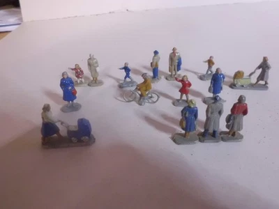 Modellbahn Figuren 1/87 - Bild 1 von 4