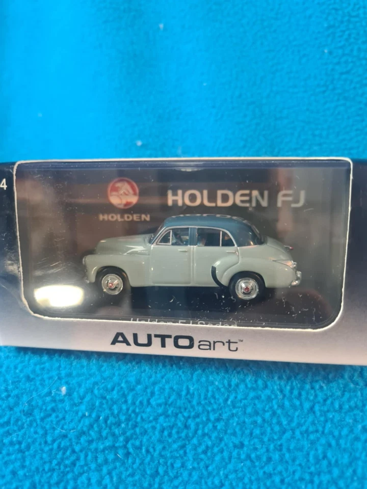 Autoart 1 64    holden fj  blue bird  skipper blue - Image 1 of 1