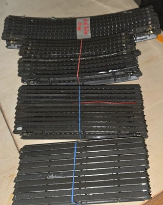 36 binari Märklin usati, in buone condizioni. - Immagine 1 di 2