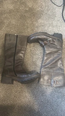 Usado - Botas Reiker Smoke Kasatini Sybille 85 Forro Flutter Talla 40 (9 EE. UU.) Foto 1 de 4