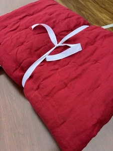 Pottery Barn Belgian Flax Linen Tufted Quilt, King/Cal King, Red Berry Color - Picture 1 of 7