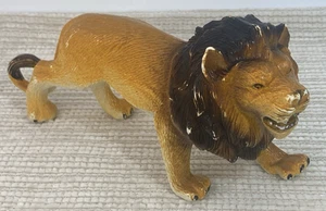 Vintage 1998 schwer Kunststoff Spielzeug Löwe Figur 3,75" groß 8" lang - Bild 1 von 11