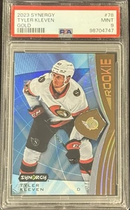 2023-24 Cubierta superior Synergy Gold Parallel #78 Tyler Kleven/25 PSA 9 - Imagen 1 de 2